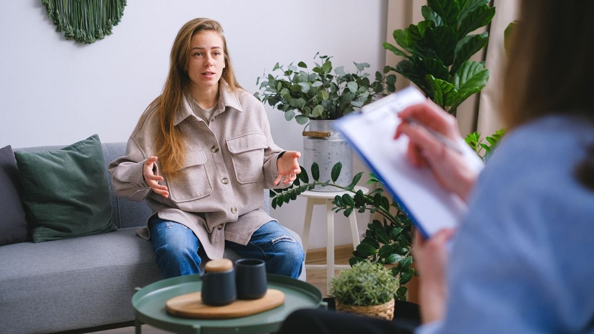 Art Therapy: Benefits and Techniques for Mental Health