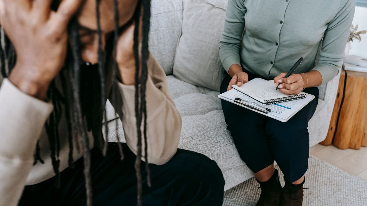 How to Choose the Best Psychiatrist in Noida